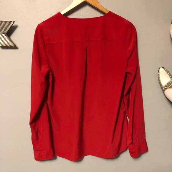 Loft red blouse size small. Cute for Valentine’s Day. - Picture 5 of 7